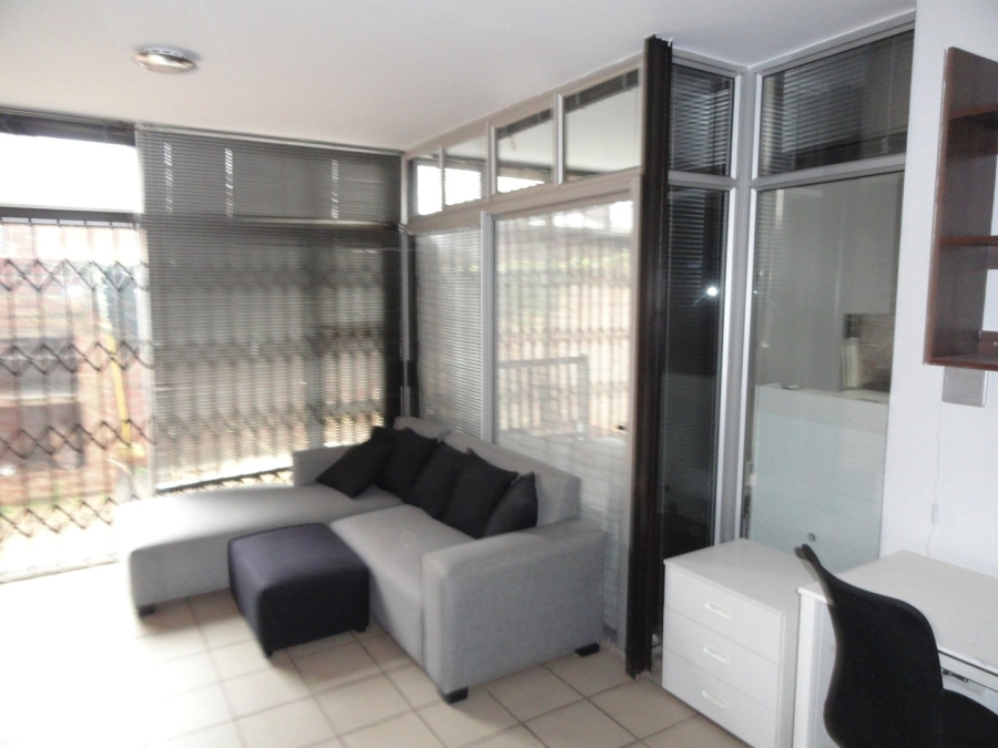 To Let 1 Bedroom Property for Rent in Die Bult North West
